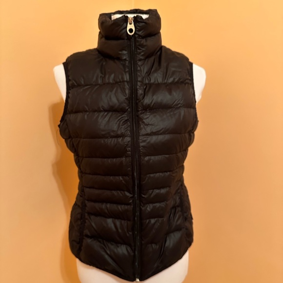 Calvin Klein Jackets & Blazers - Calvin Klein Lightweight Packable Down Vest